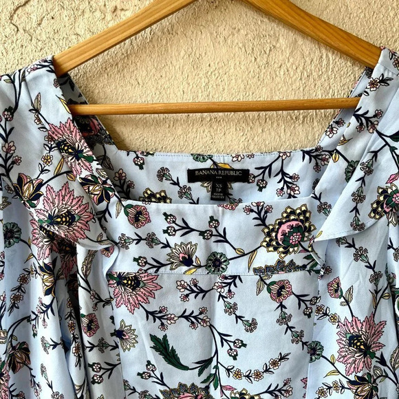 Banana Republic Floral Boho Square Neck Blouse Top Blue Size Petite XS - Picture 4 of 8